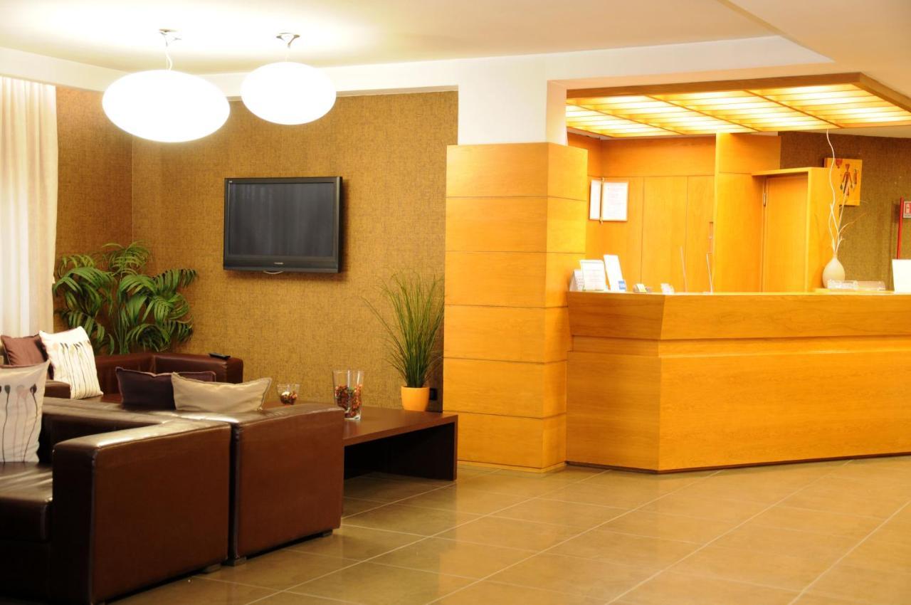Hotel Fly Casoria Buitenkant foto