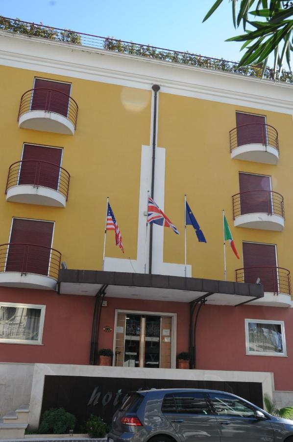 Hotel Fly Casoria Buitenkant foto